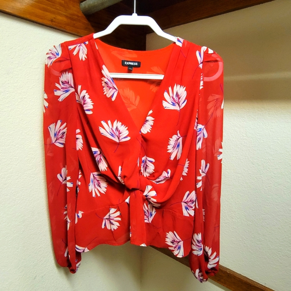 Express medium red floral blouse